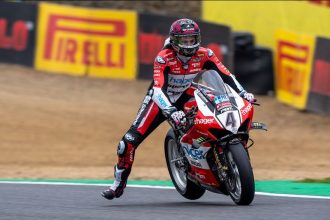 British Superbikes: Redding Holds Off Ray By 0.094s Ahead Of Race 1 At Brands Hatch Decide